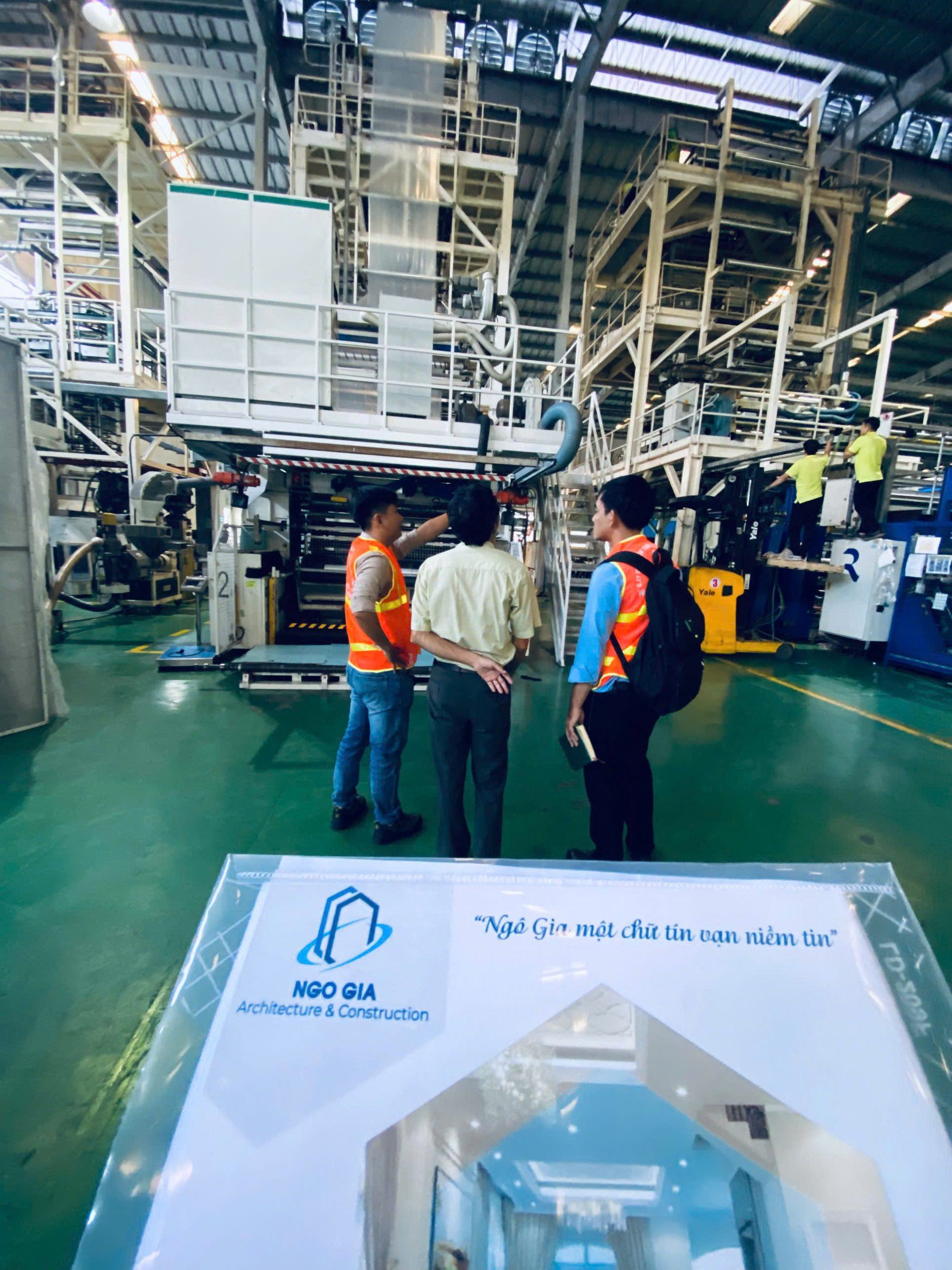 thi công làm mát nhà xưởng