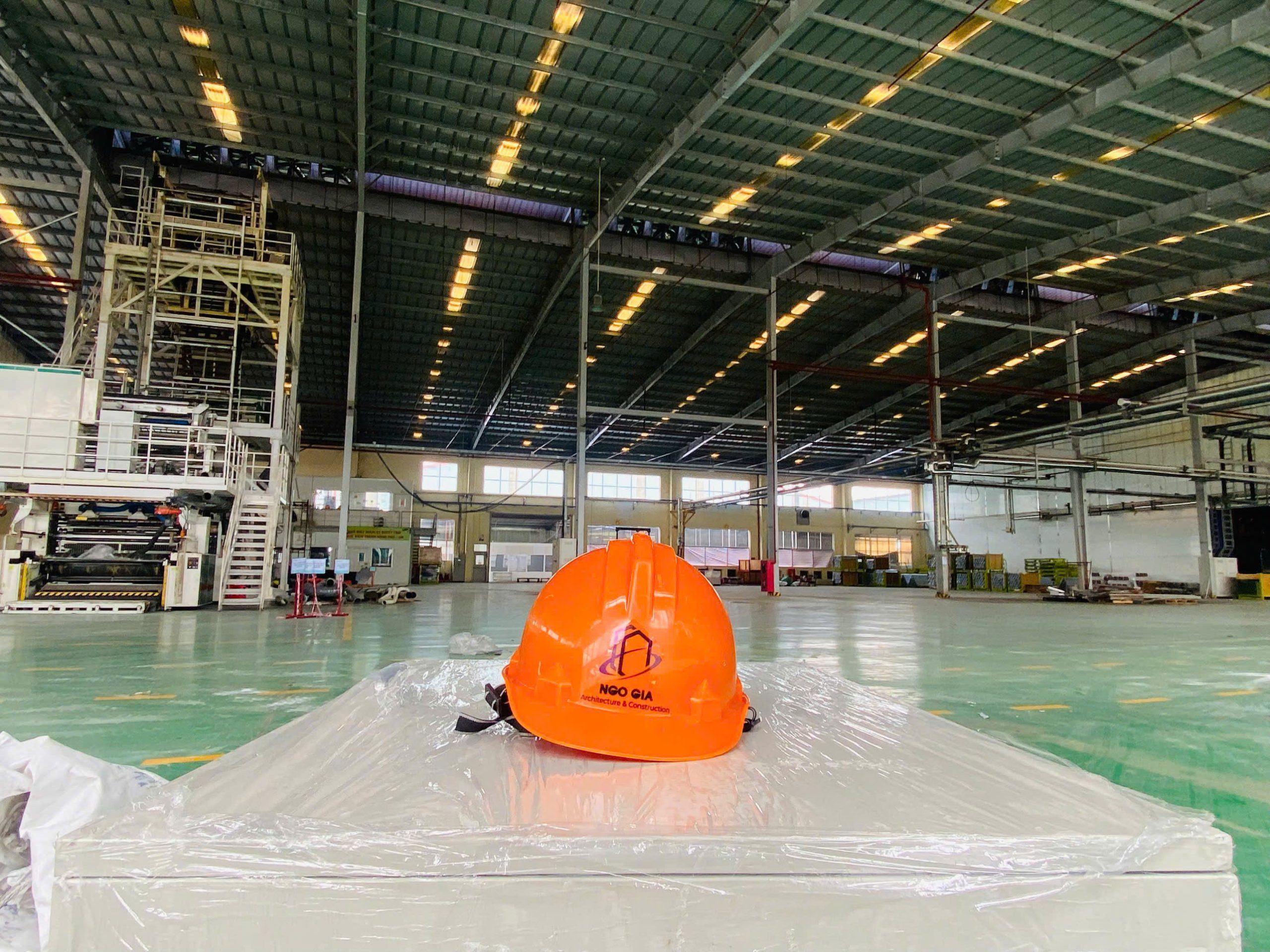 hệ quạt hút mái nhà xưởng