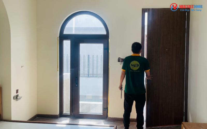 Biện pháp thi công lắp đặt cửa thép